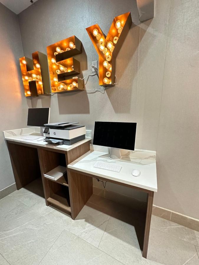 La Quinta By Wyndham Decatur Hotel Ngoại thất bức ảnh