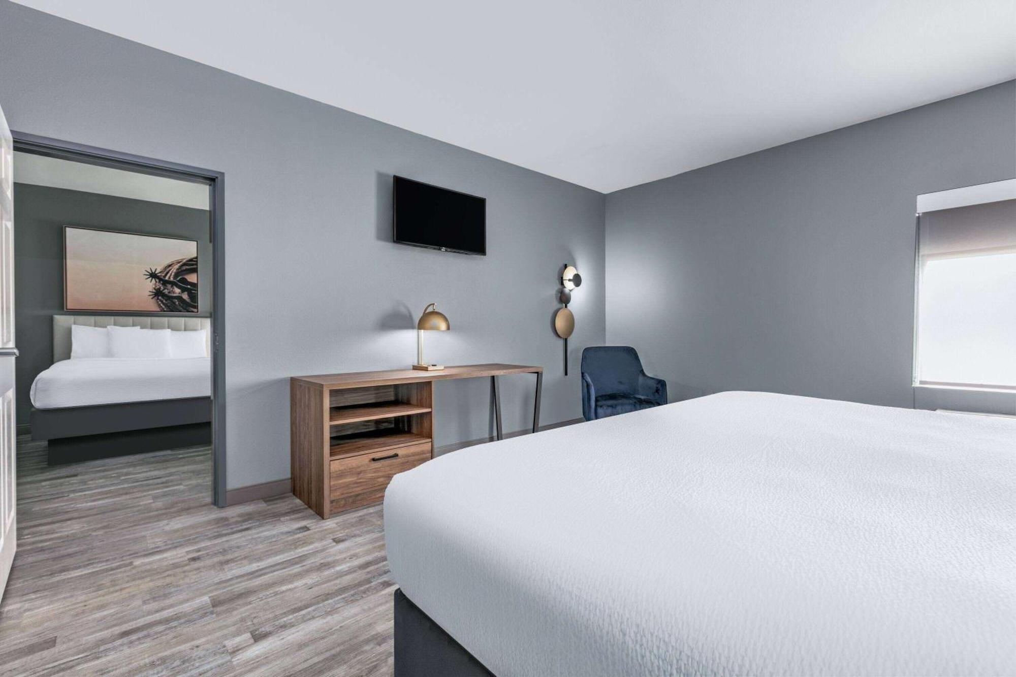 La Quinta By Wyndham Decatur Hotel Ngoại thất bức ảnh
