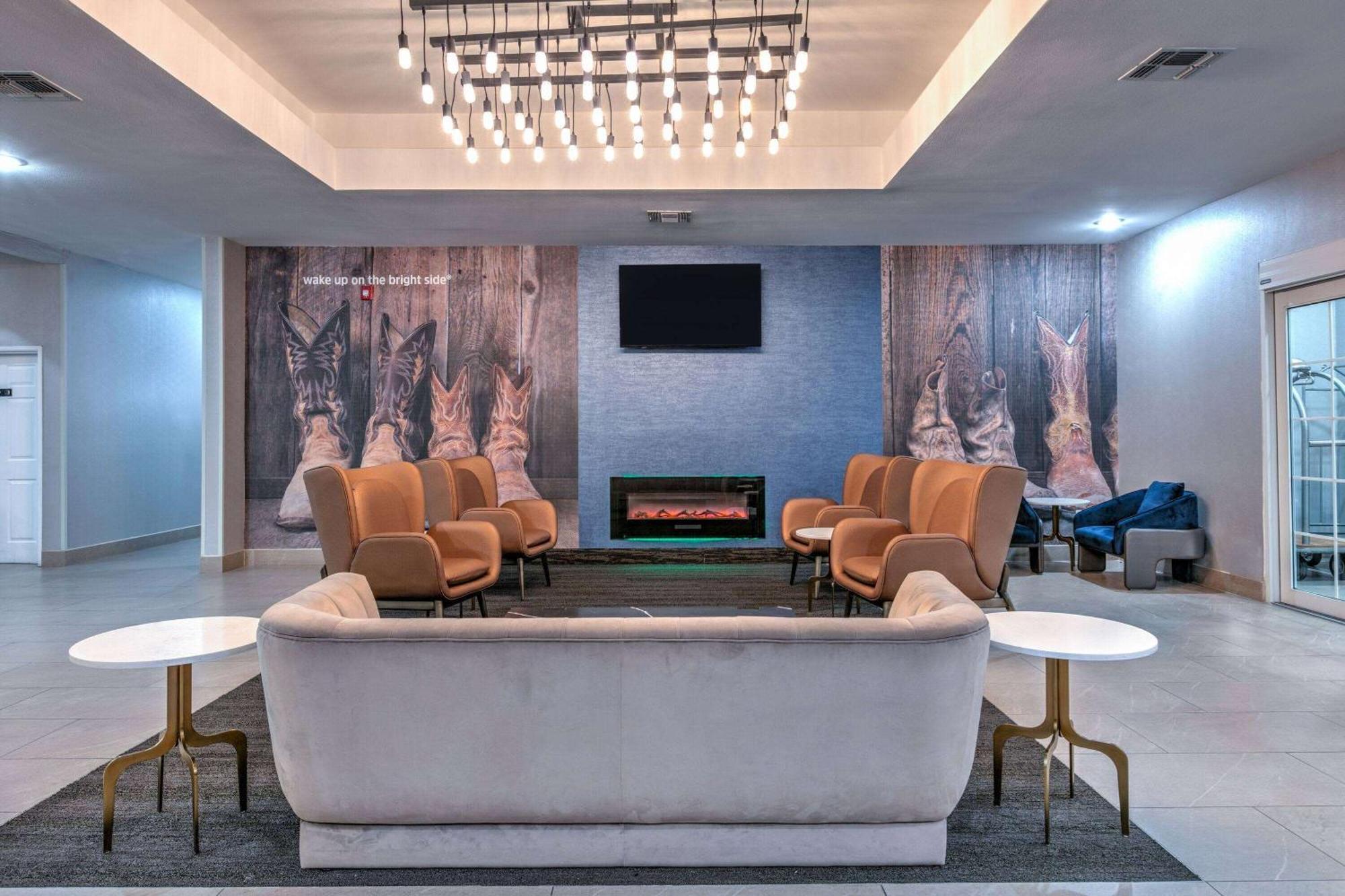 La Quinta By Wyndham Decatur Hotel Ngoại thất bức ảnh