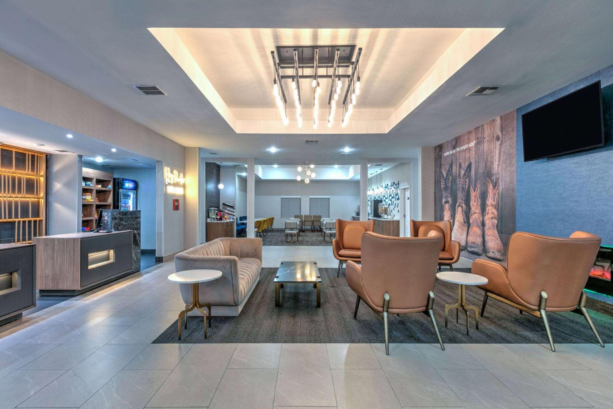 La Quinta By Wyndham Decatur Hotel Ngoại thất bức ảnh
